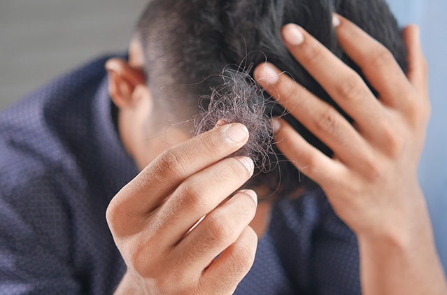 Here’s The Complete Lowdown On Low-level Laser Therapy For Hair Loss! | Kosmoderma