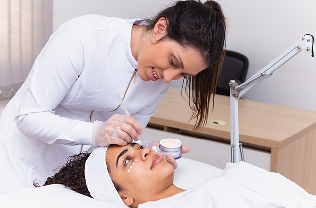 Yearning For A Flawless Complexion? Approach The Skin Specialists In Chennai To Realize Your Dream! | Kosmoderma