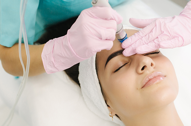 Can HydraFacial Reduce Scars? Here’s the Science Behind the Treatment | Kosmoderma